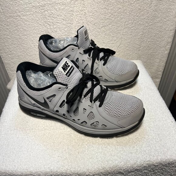 Nike Dual Fusion Run 2 Men SZ 11.5 Grey Black Athletic Trainer Shoes 599541-026 - Picture 3 of 10